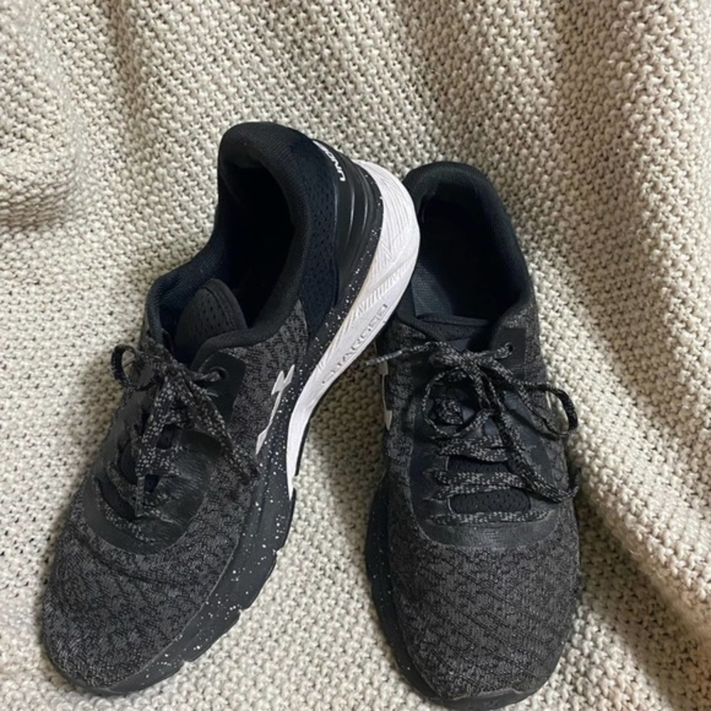 Under Armour‎ Sneakers, Size 10